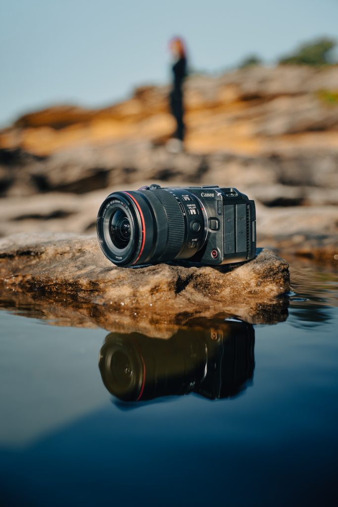EOS R6 V Lifestyle 01