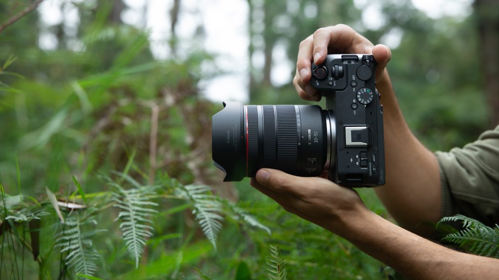 EOS R6 V Lifestyle 02