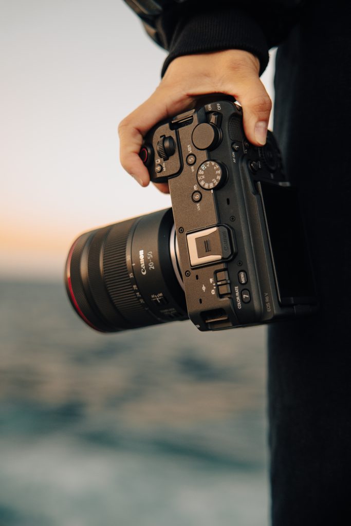 EOS R6 V Lifestyle 03