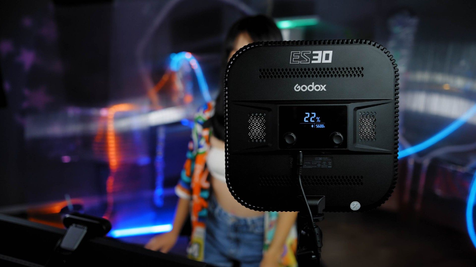 GODOX E-SPORTS LED LIGHT KIT 1 W/ TELESCOPIC MOUNT - Image 2